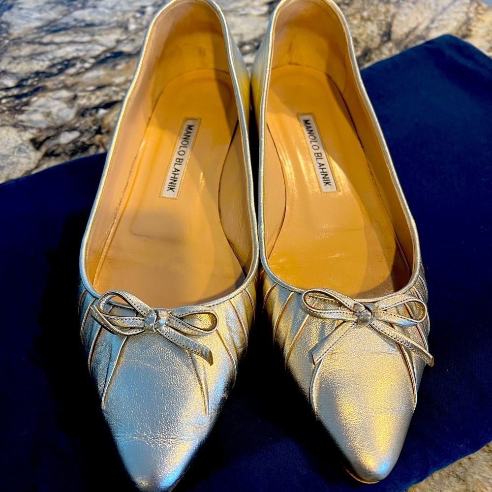 Manolo Blahnik Gold Flats size 37/7